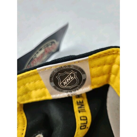 Boston Bruins Black Cap - Picture 9 of 11